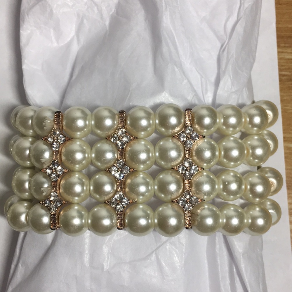 PARISIAN COUTUTRE BRACELET SET